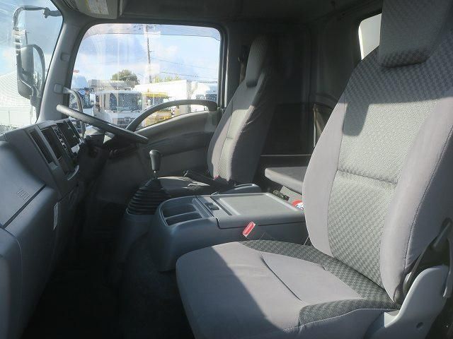 ISUZU FORWARD 2018 Image 31