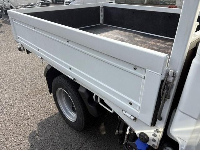 ISUZU ELF 2019 Image 31