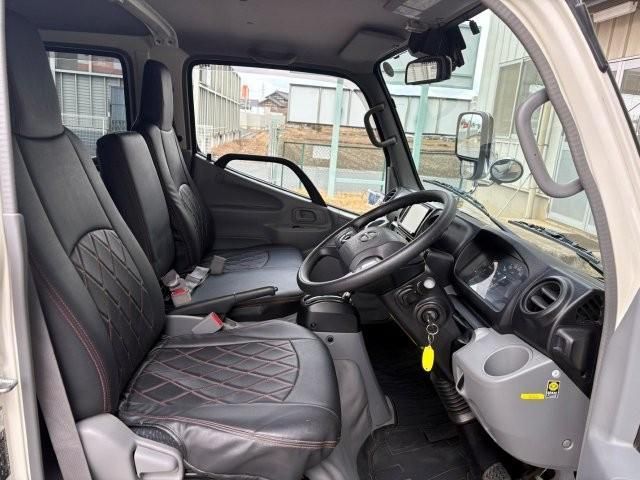 HINO DUTRO 2021 Image 31