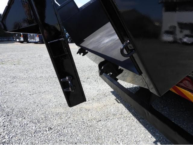 NISSAN DIESEL QUON 2013 Image 31