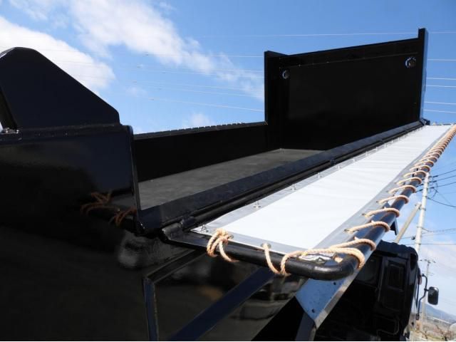 NISSAN DIESEL QUON 2013 Image 31