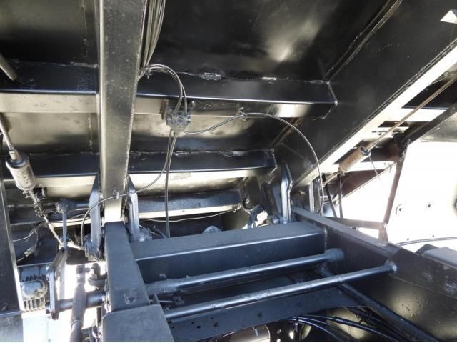 NISSAN DIESEL QUON 2013 Image 31