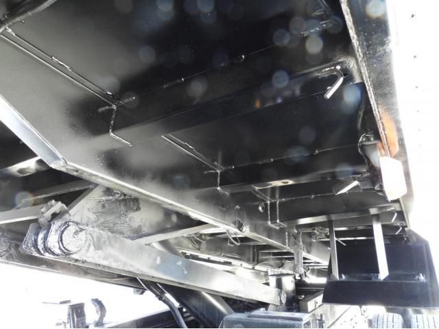 NISSAN DIESEL QUON 2013 Image 31