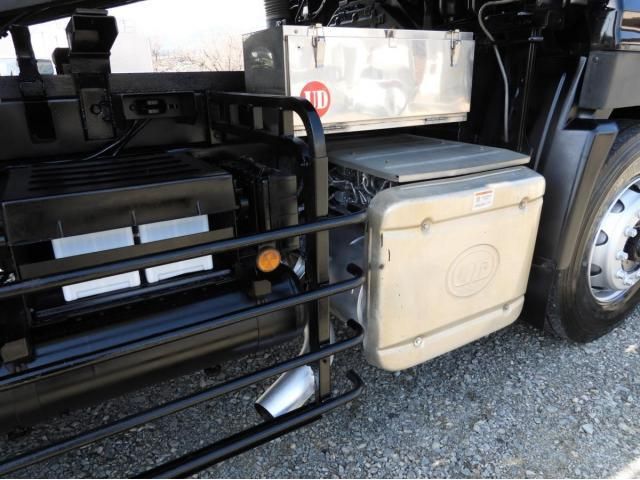 NISSAN DIESEL QUON 2013 Image 31