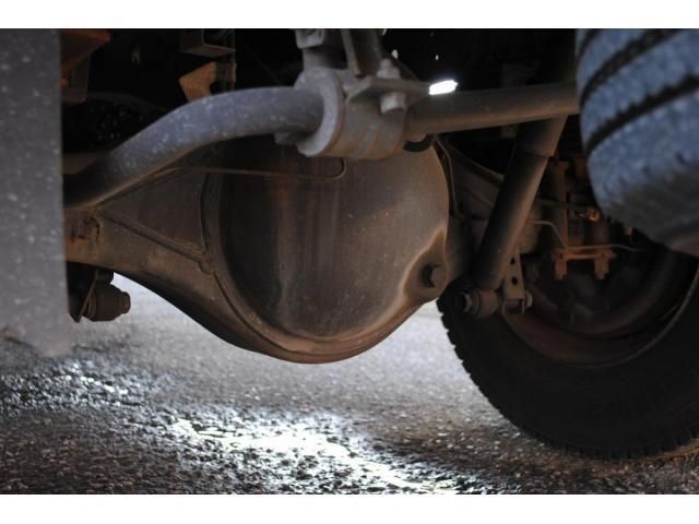 ISUZU ELF 2014 Image 31