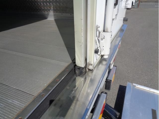 ISUZU FORWARD 2020 Image 31