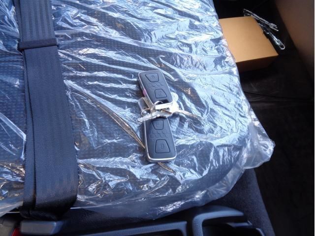 MITSUBISHI CANTER 2025 Image 31