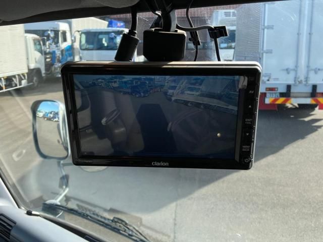 MITSUBISHI CANTER 2010 Image 31