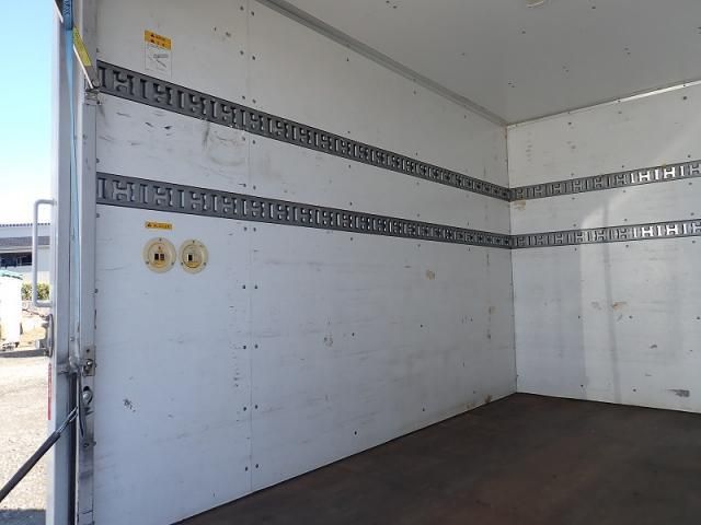 ISUZU ELF 2015 Image 31