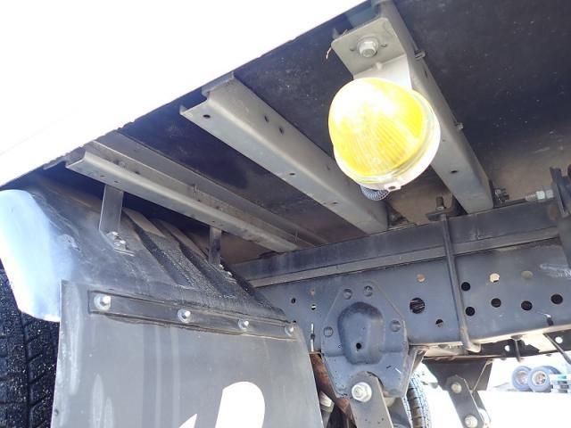 ISUZU ELF 2015 Image 31