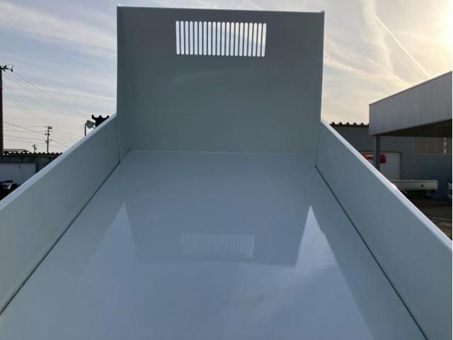 MITSUBISHI CANTER 2025 Image 31