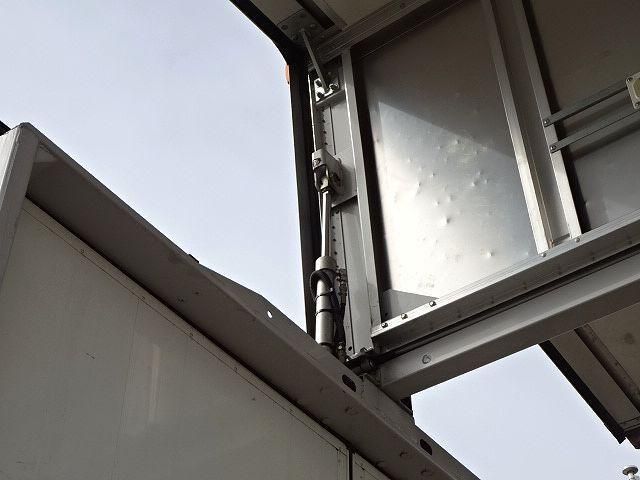 MITSUBISHI FUSOU FIGHTER 2015 Image 31