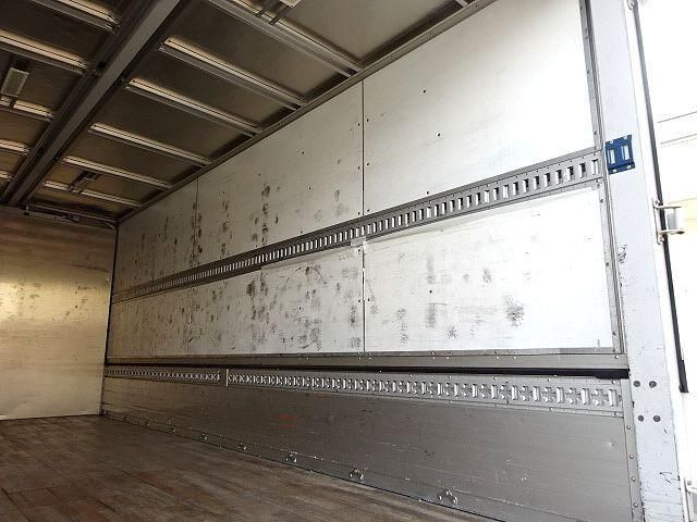 MITSUBISHI FUSOU FIGHTER 2015 Image 31