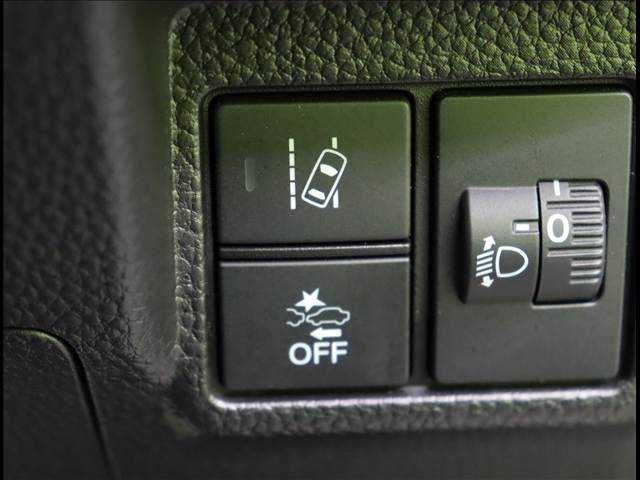 HONDA N BOX CUSTOM 2023 Image 31