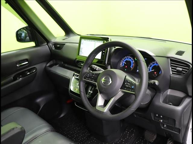 NISSAN ROOX 2022 Image 31