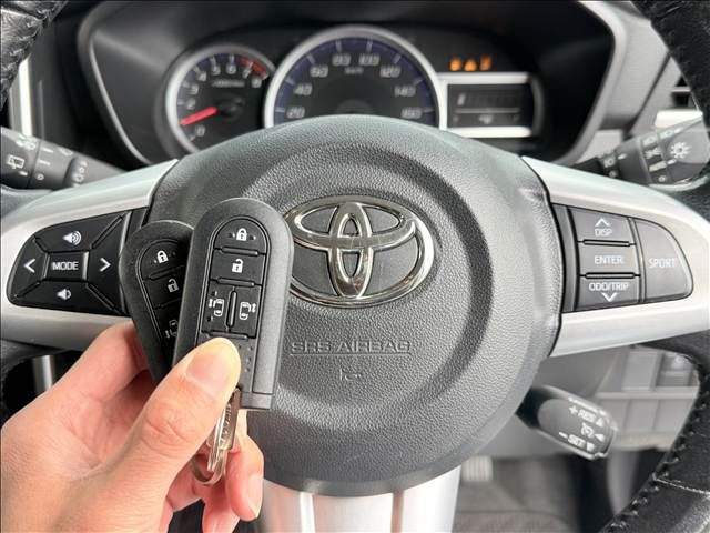 TOYOTA ROOMY 2017 Image 31