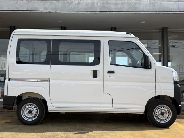 DAIHATSU HIJET CARGO 4WD 2023 Image 31