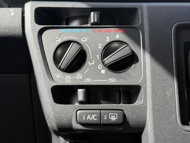 DAIHATSU HIJET CARGO 4WD 2023 Image 31