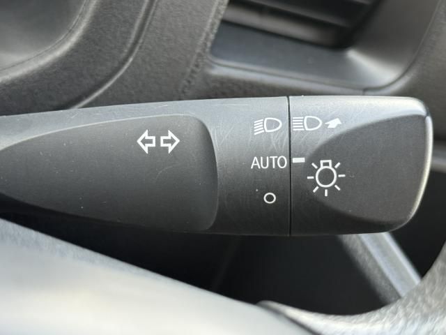 DAIHATSU HIJET CARGO 4WD 2023 Image 31