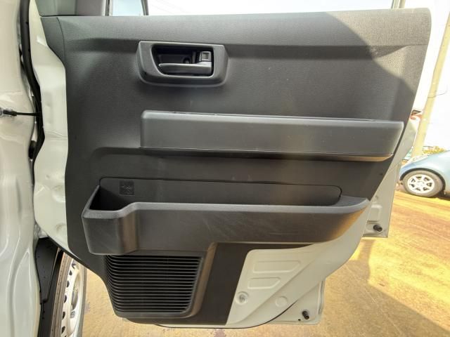 DAIHATSU HIJET CARGO 4WD 2023 Image 31