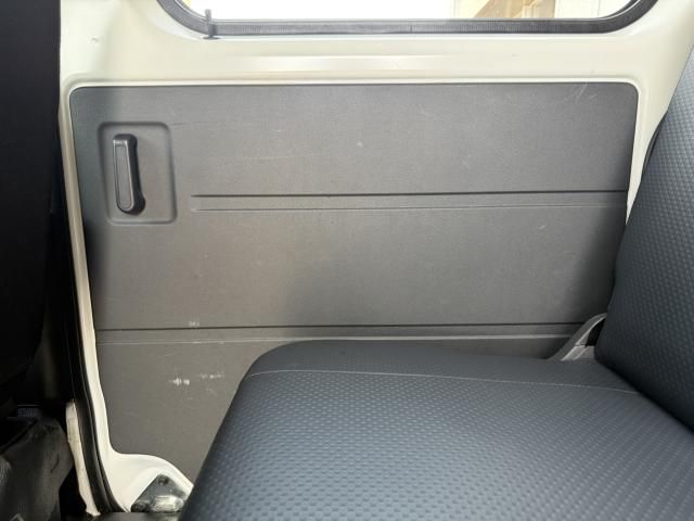 DAIHATSU HIJET CARGO 4WD 2023 Image 31