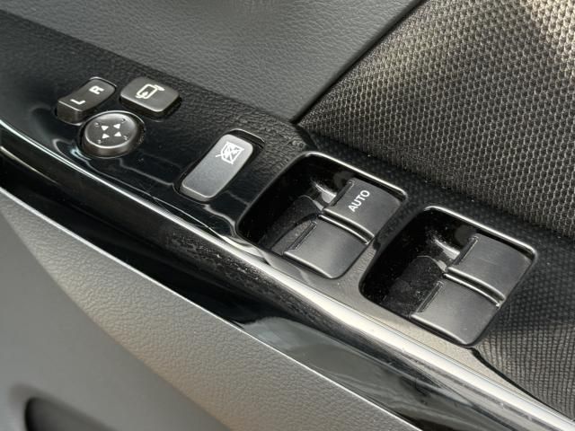 SUZUKI WAGON R STINGRAY 2013 Image 31