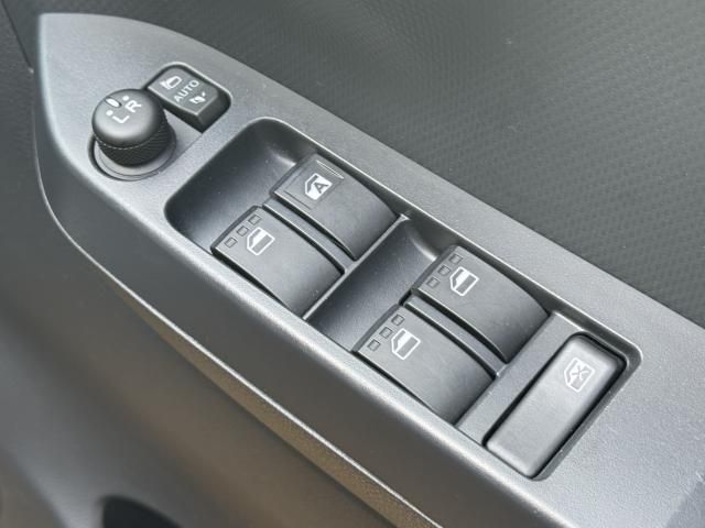 DAIHATSU MIRA E:S 2021 Image 31