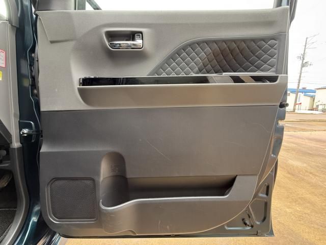 DAIHATSU TANTO CUSTOM 2020 Image 31