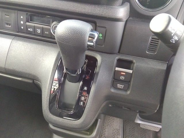 HONDA N BOX 2023 Image 31