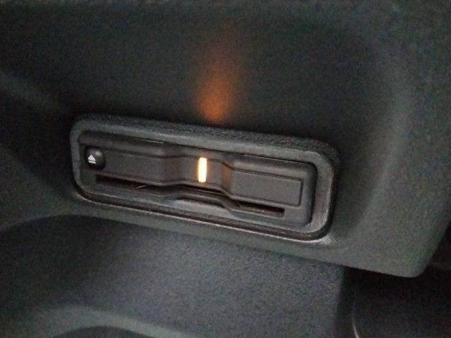 HONDA N BOX 2023 Image 31