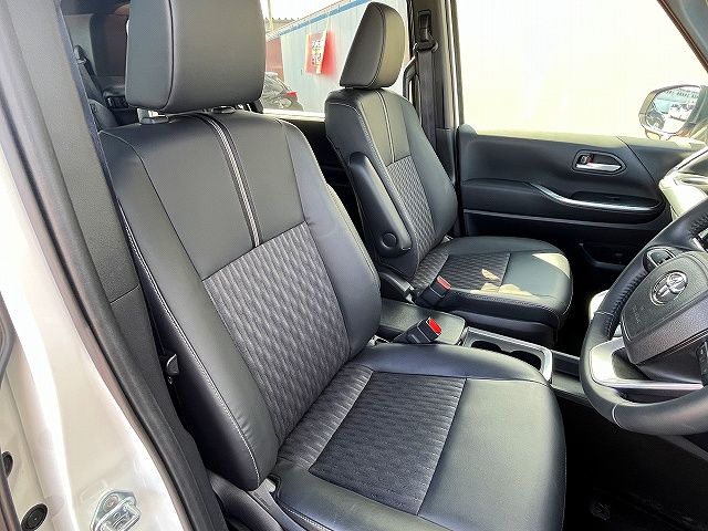 TOYOTA NOAH HYBRID 2024 Image 31