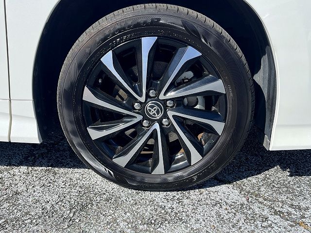 TOYOTA NOAH HYBRID 2024 Image 31