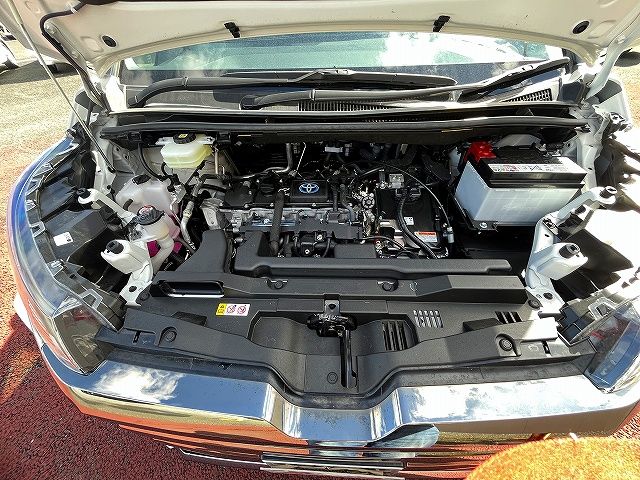 TOYOTA NOAH HYBRID 2024 Image 31