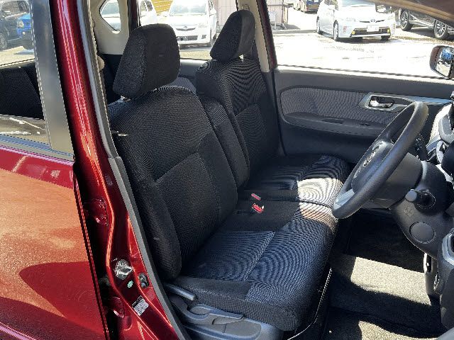 DAIHATSU MOVE CUSTOM 2015 Image 31