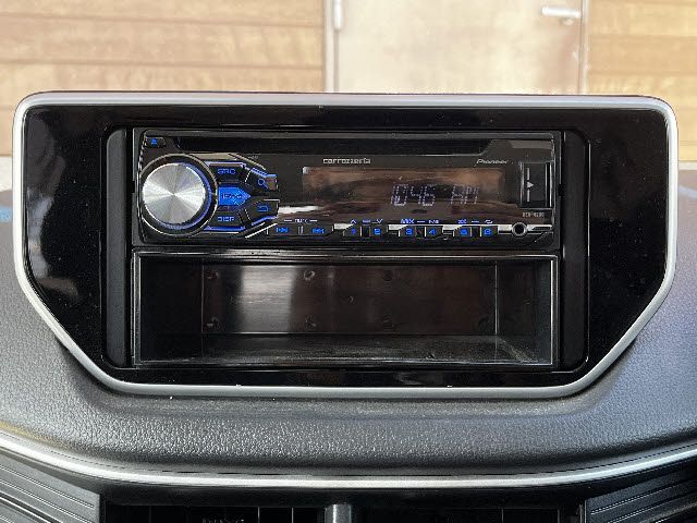 DAIHATSU MOVE CUSTOM 2015 Image 31