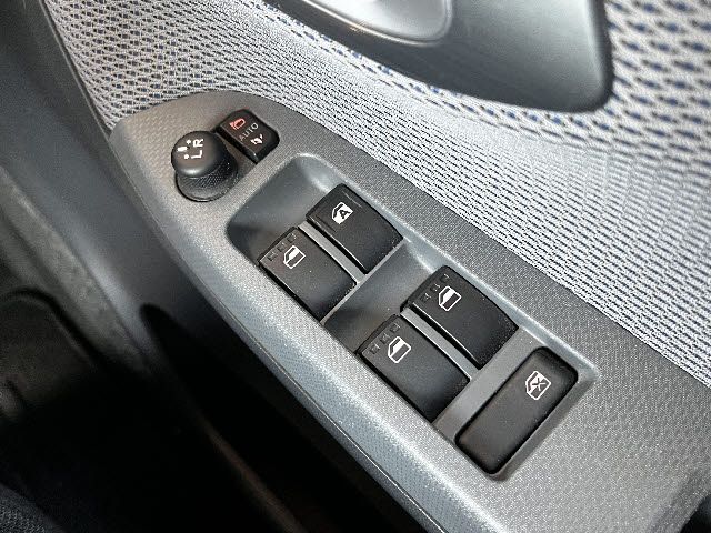 DAIHATSU MOVE CUSTOM 2015 Image 31