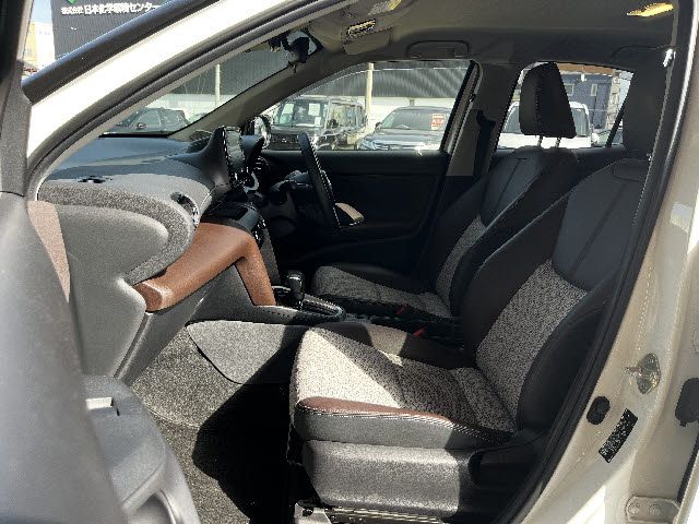 TOYOTA YARIS CROSS HYBRID 2022 Image 31