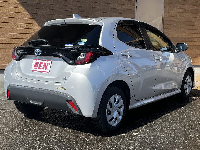 TOYOTA YARIS HYBRID 2020 Image 31