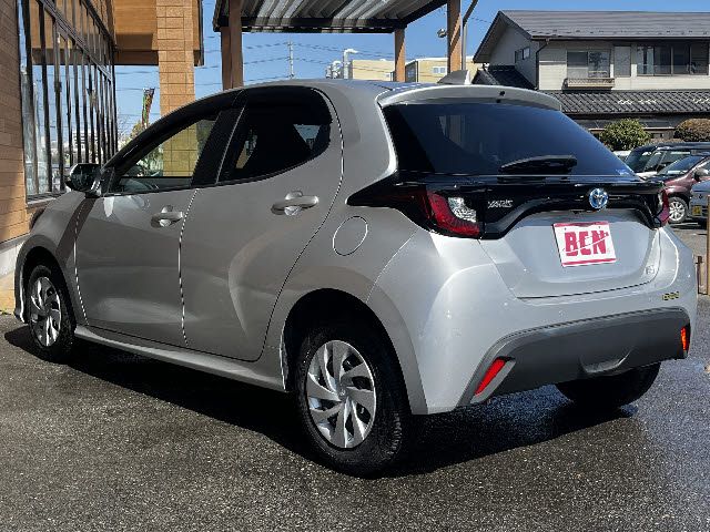 TOYOTA YARIS HYBRID 2020 Image 31