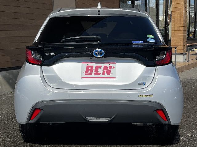 TOYOTA YARIS HYBRID 2020 Image 31