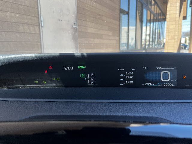 TOYOTA PRIUS 2016 Image 31