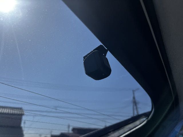 TOYOTA PRIUS 2016 Image 31