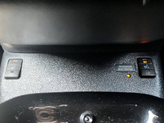 TOYOTA PRIUS 2016 Image 31