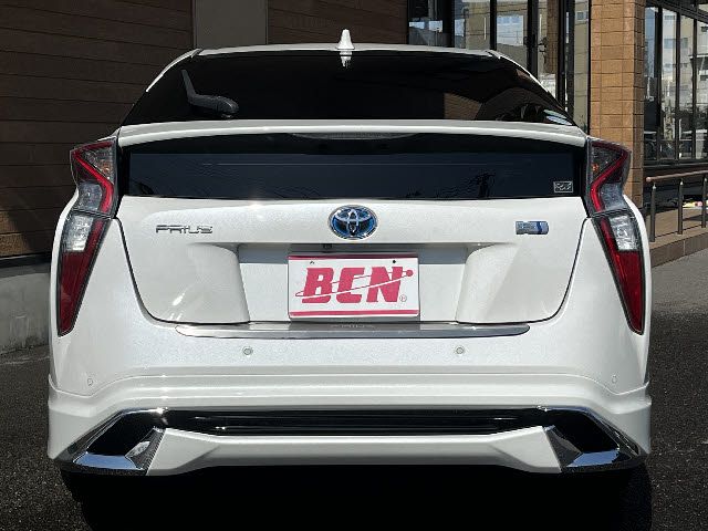 TOYOTA PRIUS 2016 Image 31