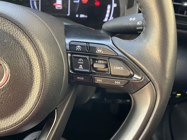 TOYOTA YARIS CROSS HYBRID 2024 Image 31