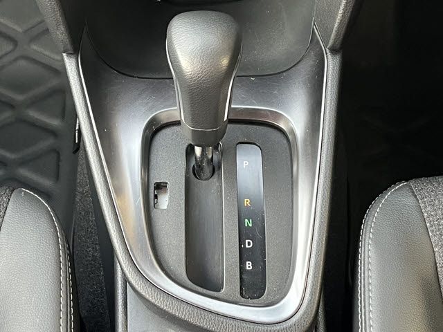 TOYOTA YARIS CROSS HYBRID 2024 Image 31