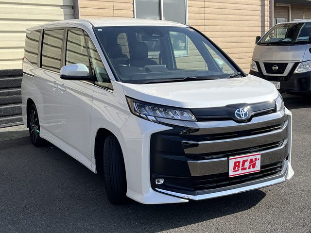 TOYOTA NOAH HYBRID 2024 Image 31