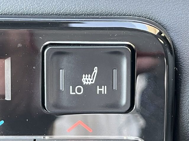 TOYOTA NOAH HYBRID 2024 Image 31