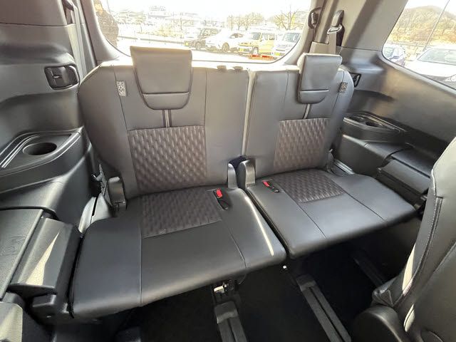 TOYOTA NOAH HYBRID 2024 Image 31