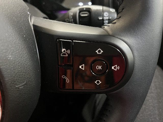 BMW MINI COOPER D 5DOOR 2021 Image 31